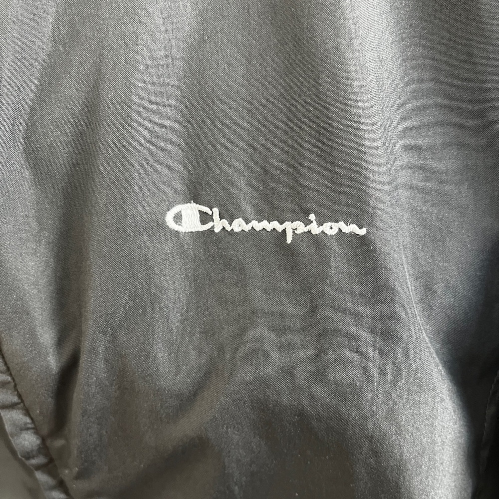 Champion Women’s Windbreaker Jacket Hooded Lightweight Black Medium - Picture 5 of 9